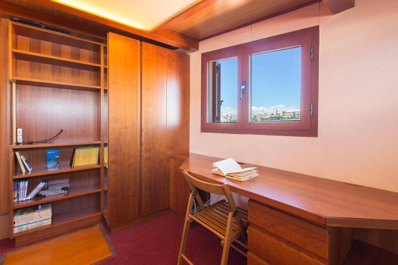 Cagliari Upper House Villa Bagian luar foto